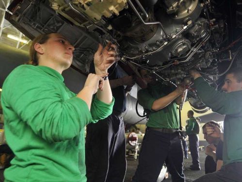 aircraft-mechanic-or-service-technician