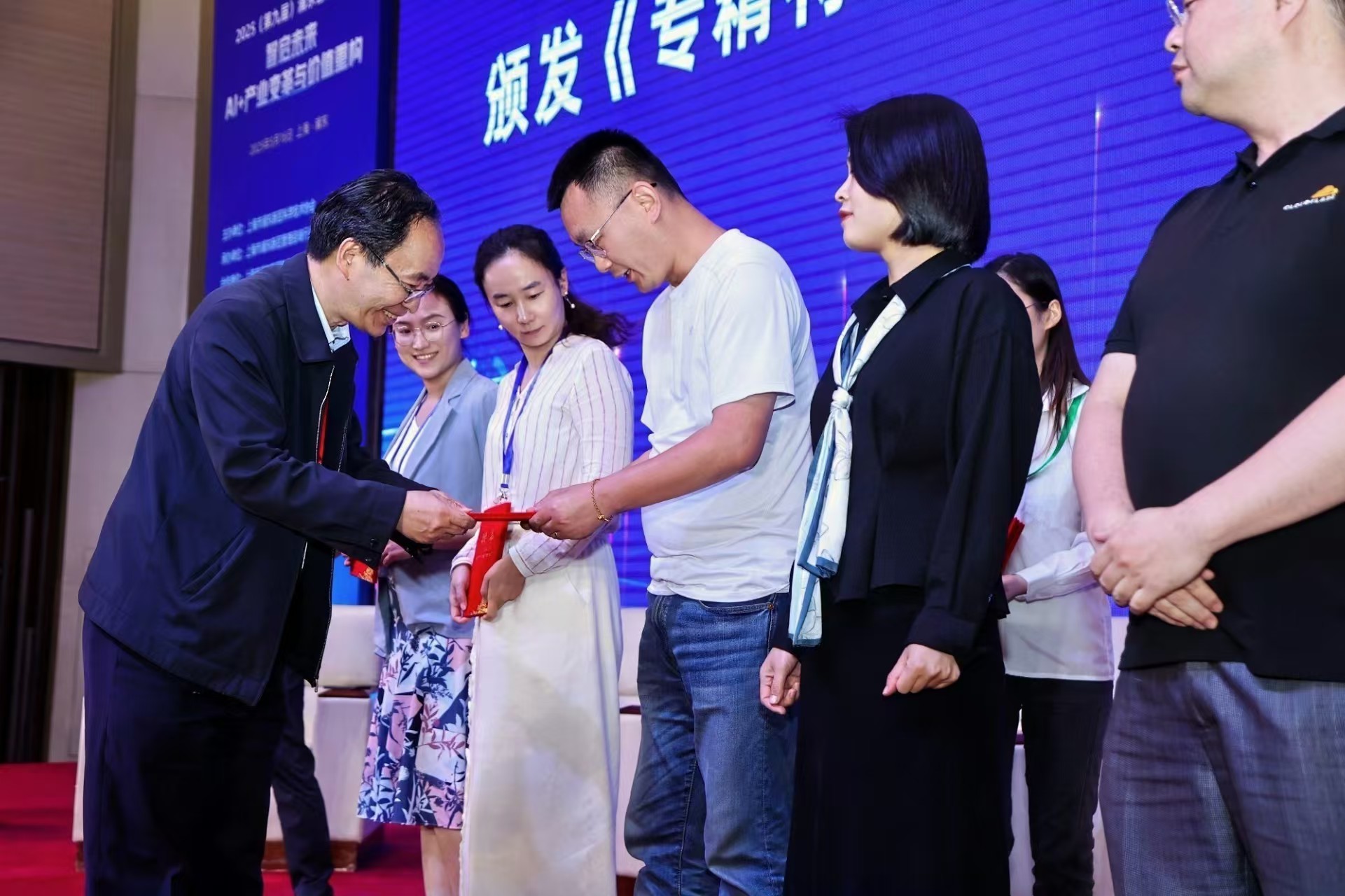 微信图片_20250518225016.jpg
